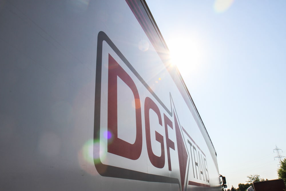 logo DGF in camion